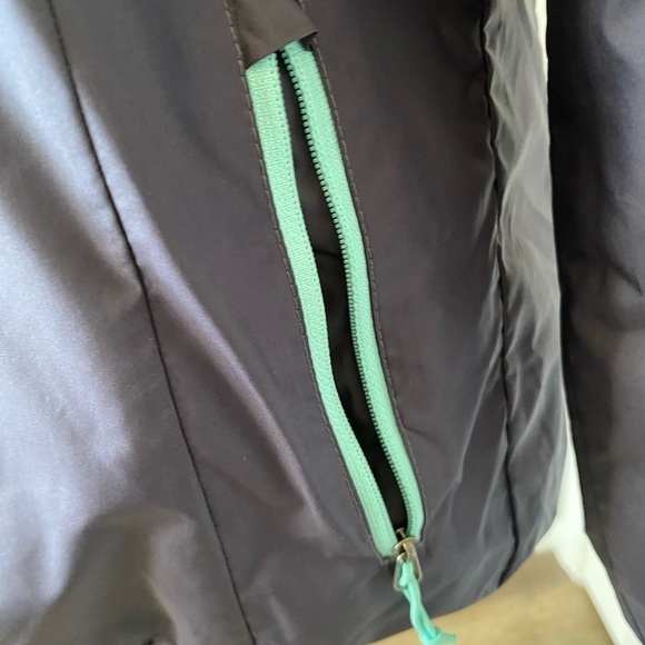 Women’s north face jacket size small petite. In great condition.​​​​​​​​​ - Picture 5 of 7